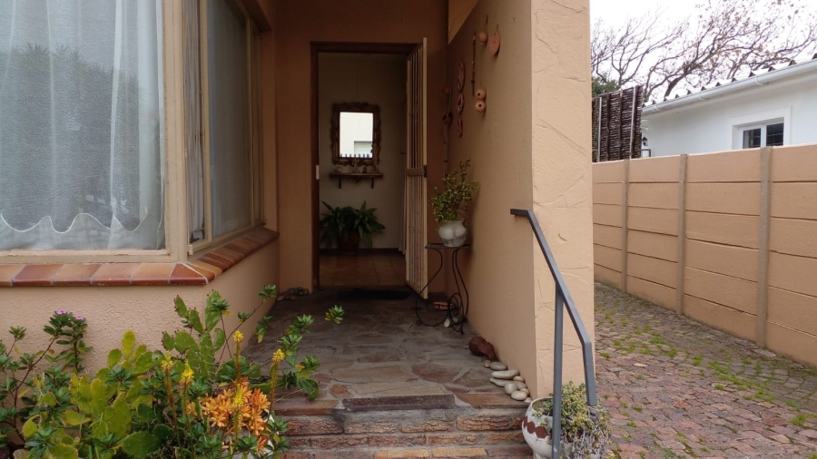 4 Bedroom Property for Sale in Lochnerhof Western Cape